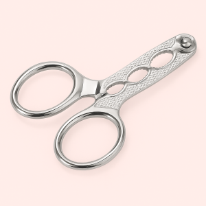 Nødde knækker i sølvfarvet rustfrit stål - Let at bruge, holdbar og ergonomisk